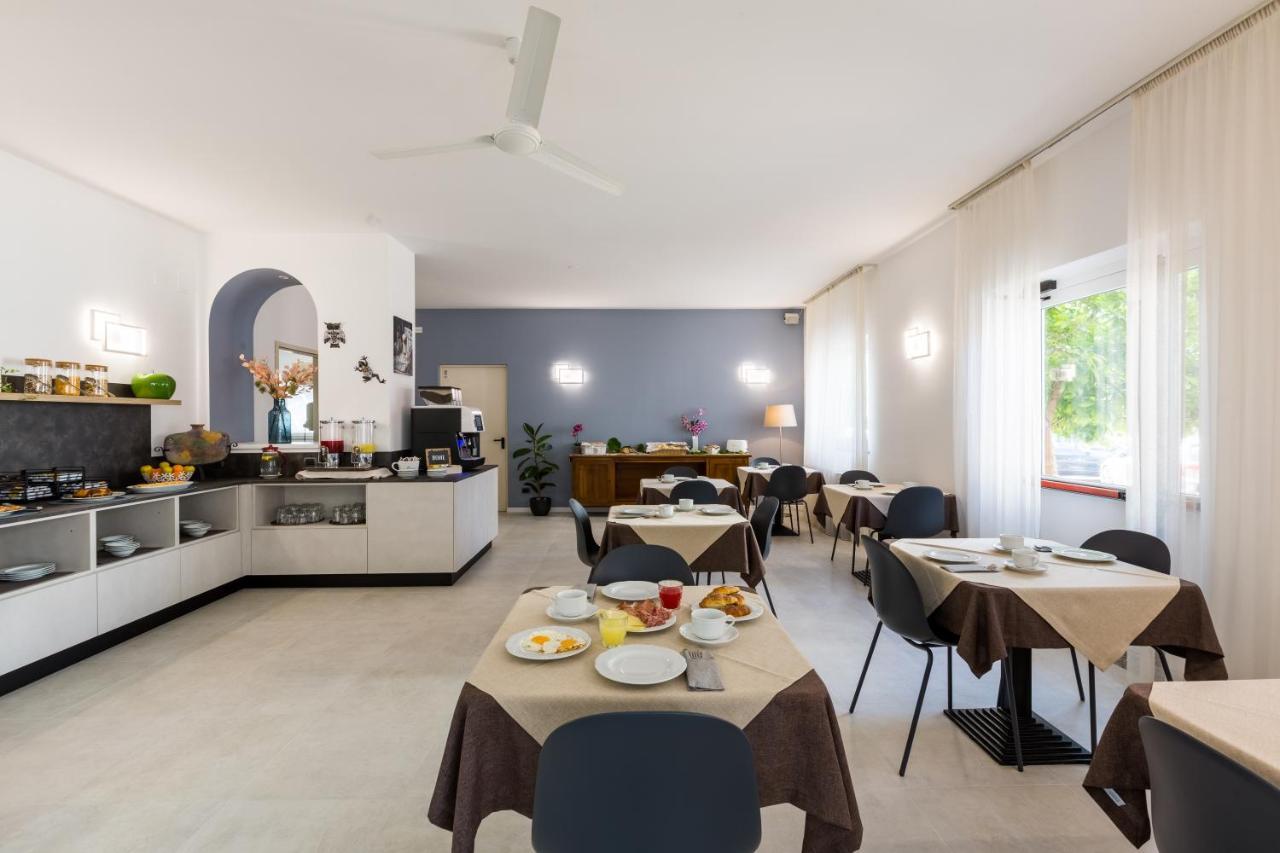 New Garden Hotel 2*