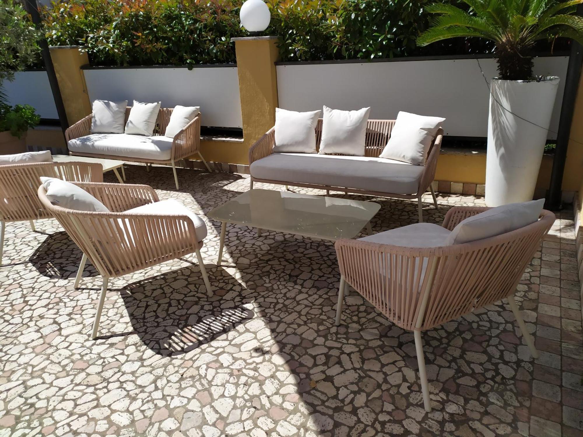 New Garden Hotel